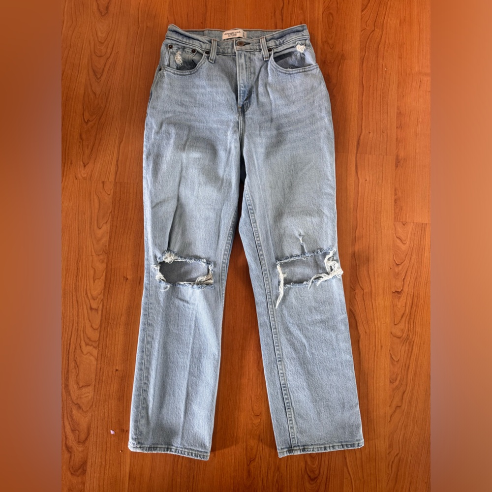 Abercrombie & Fitch Woman’s Light Blue Jeans